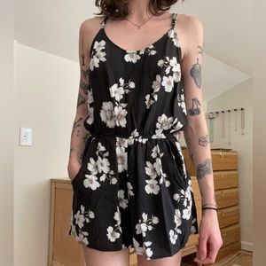 Brandy Melville floral romper